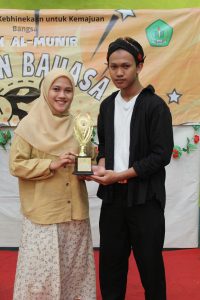 Juara 1 Lomba Bernyanyi B.Inggris