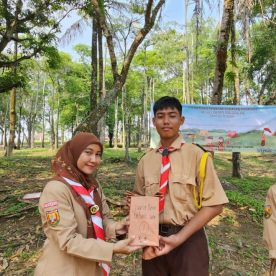 Proses Pelantikan Pramuka SMK Al-Munir