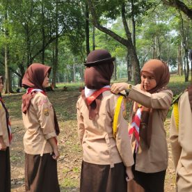 Proses Pelantikan Pramuka SMK Al-Munir