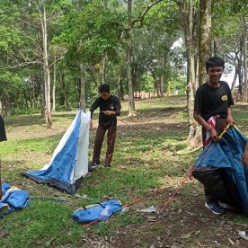 Kegiatan Pemasangan Tenda