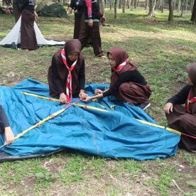 Kegiatan Pemasangan Tenda