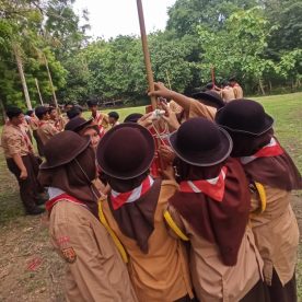 Kegiatan Pemasangan Tali Menali