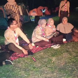 Kegiatan Api Unggun Pramuka SMK Al-Munir