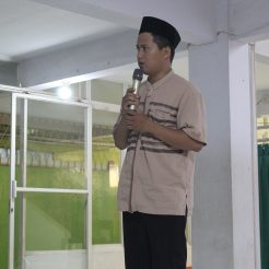 Pesantren Kilat dengan Tema HIKMAH PUASA RAMADHAN oleh Bpk Suryadi, S.Pd.