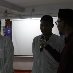 Pesantren Kilat dengan Tema MENGAPA KITA BERPUASA oleh Bpk Aprianto, S. Si.