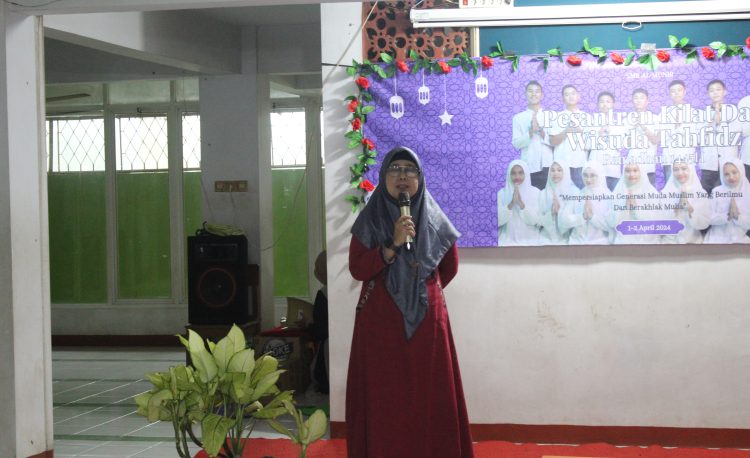 Pembukaan Acara Pesantren Kilat dan Tahfidz Ramadhan Oleh Ibu Kepala Sekolah IYUS RUSMIATI, S.SOS.