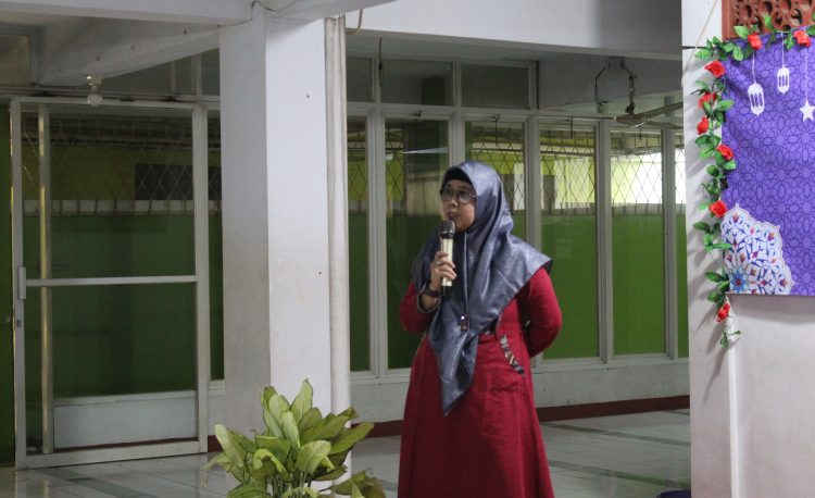Pembukaan Acara Pesantren Kilat dan Tahfidz Ramadhan Oleh Ibu Kepala Sekolah IYUS RUSMIATI, S.SOS.