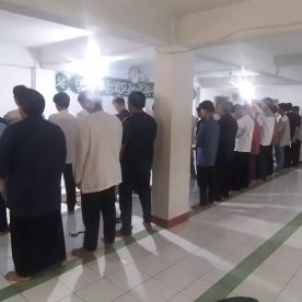 Sholat Dzuhur Berjamaah