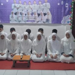 Wisuda Tahfidz Kelas XII SMK Al-Munir