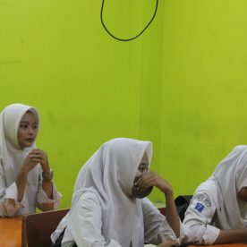 Peserta mendengarkan Pembukaan dan Arahan Test Interview PPDB 2024-2025