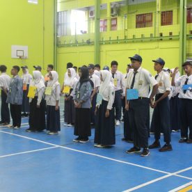 Kegiatan Apel Pembukaan MPLS