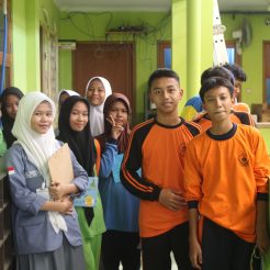 Pengenalan Lingkungan Sekolah