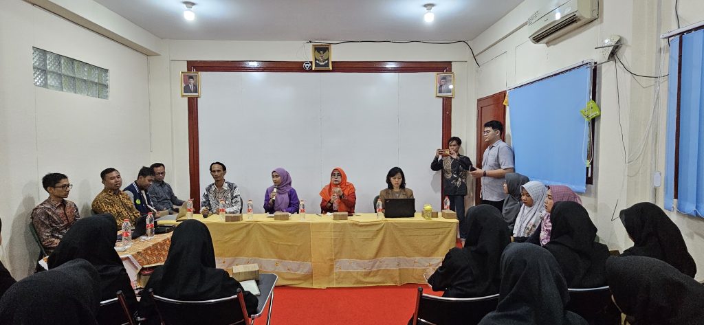 Pembukaan dan Sambutan Acara oleh Pembicara Public Speaking