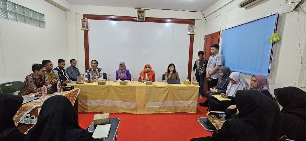 Pembukaan Acara oleh Kepala Sekolah SMK Al-Munir