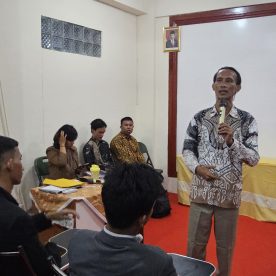 Penyampaian Materi oleh Dwi Riyadi Sujatmiko, CHT
