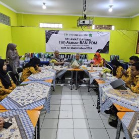 Pembacaan Susunan Acara oleh MC (Ibu Evi Susanti, M.Pd.)