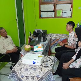 Wawancara Asesor dengan Siswa/i SMK Al-Munir