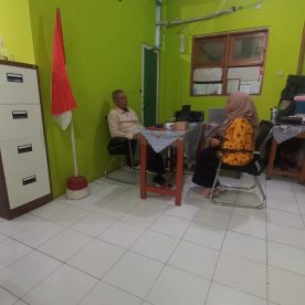 Wawancara Asesor dengan Ketua Komite SMK Al-Munir