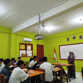 Pembuatan Poster Calon Ketua dan Wakil Ketua Osis (XI TKT)