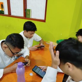 Pembuatan Poster Calon Ketua dan Wakil Ketua Osis (XI TKT)
