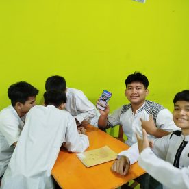 Pembuatan Poster Calon Ketua dan Wakil Ketua Osis (XI TKT)